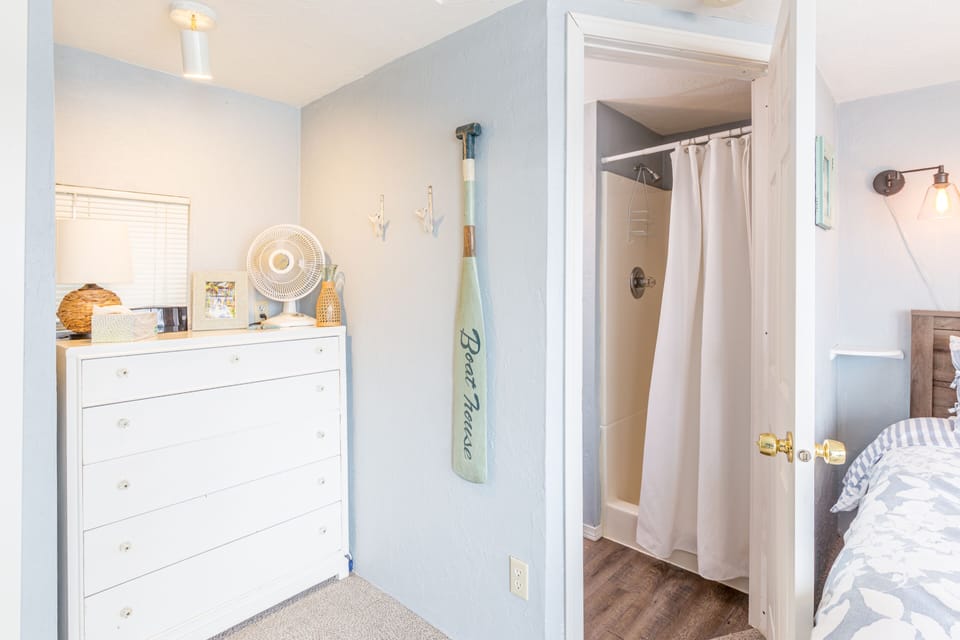 Boat house Bathroom