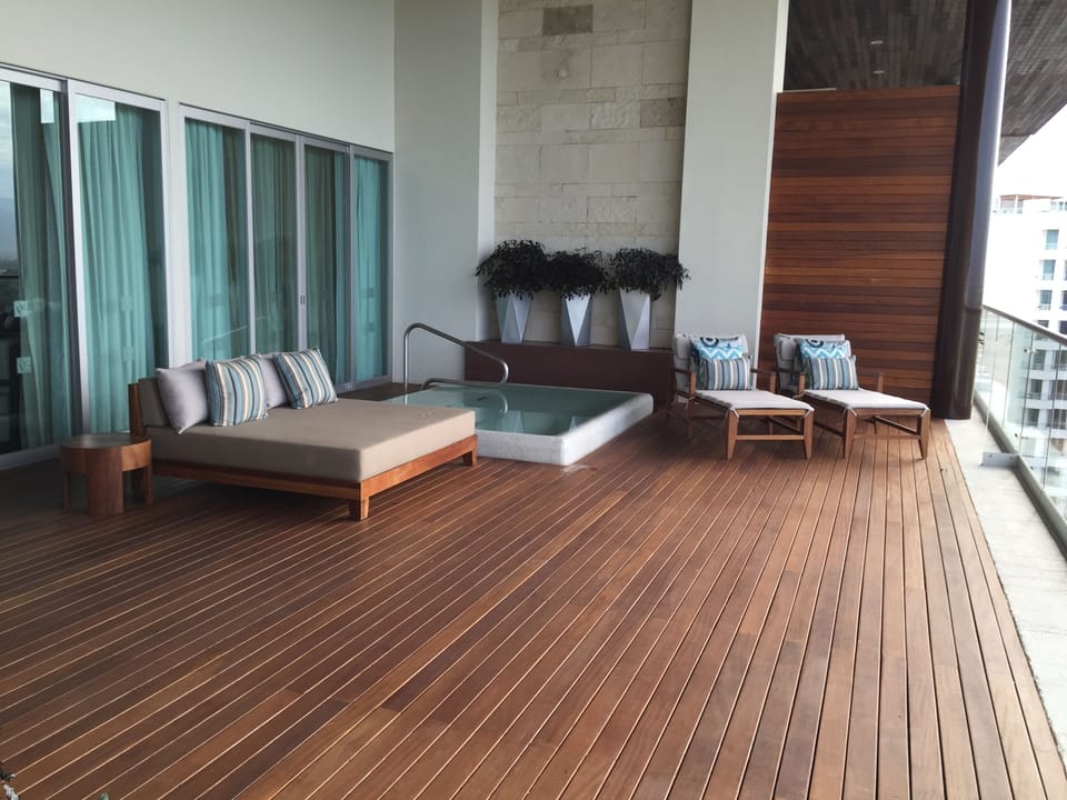 Huge balcony deck with private plunge pool!