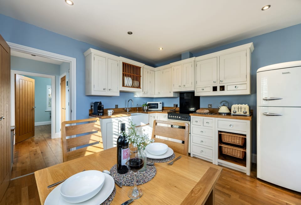 The View, Carbis Bay: The apartment is superbly equipped with everything you'll need during your stay