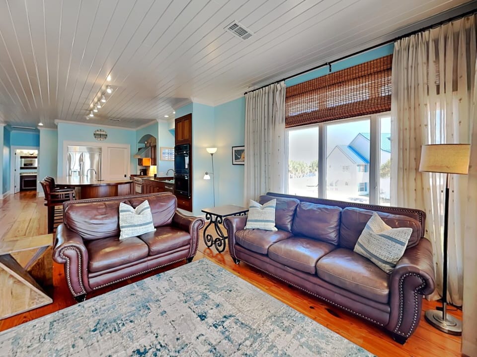 Living Area - Second Floor