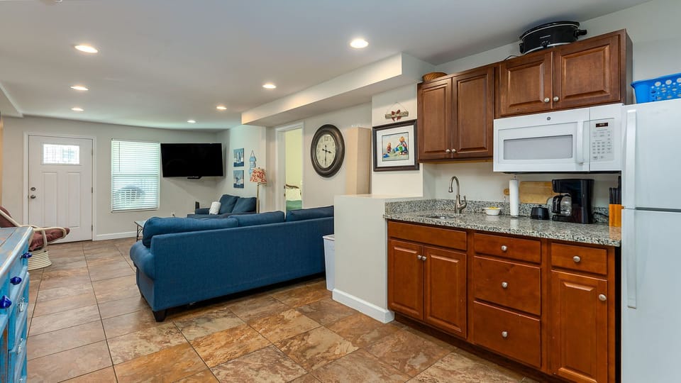 Downstairs Wet Bar