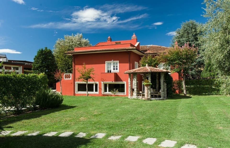 Welcome to Home Hill, the ideal vacation spot