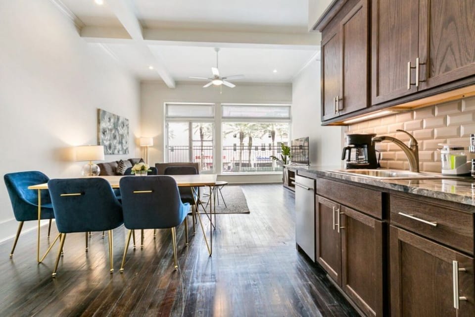 Kitchen/dining area