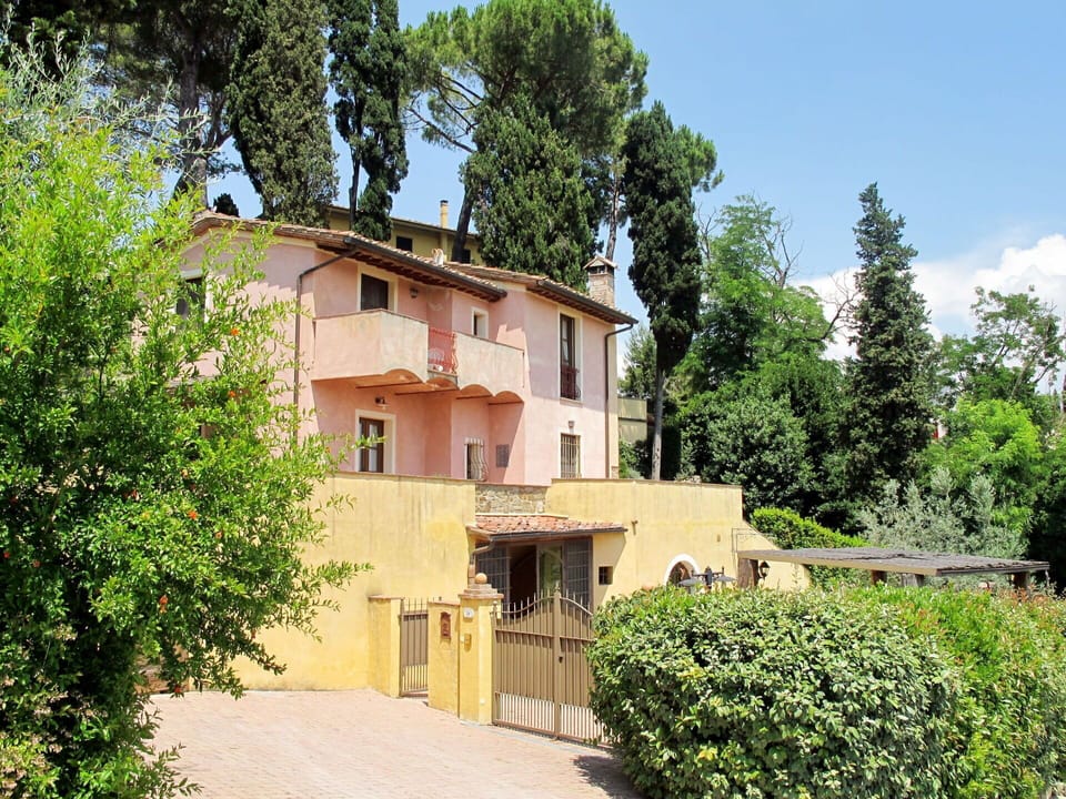 Property, House, Building, Real Estate, Estate, Residential Area, Architecture, Home, Tree, Villa