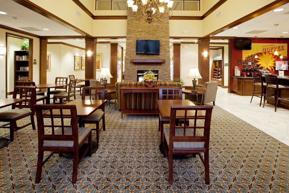 Reconnect with friends and family in the breakfast room.