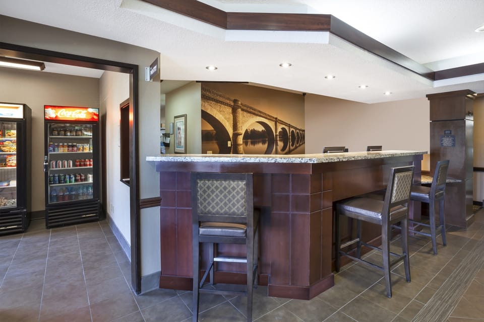Let the on-site guest services help you plan your stay.