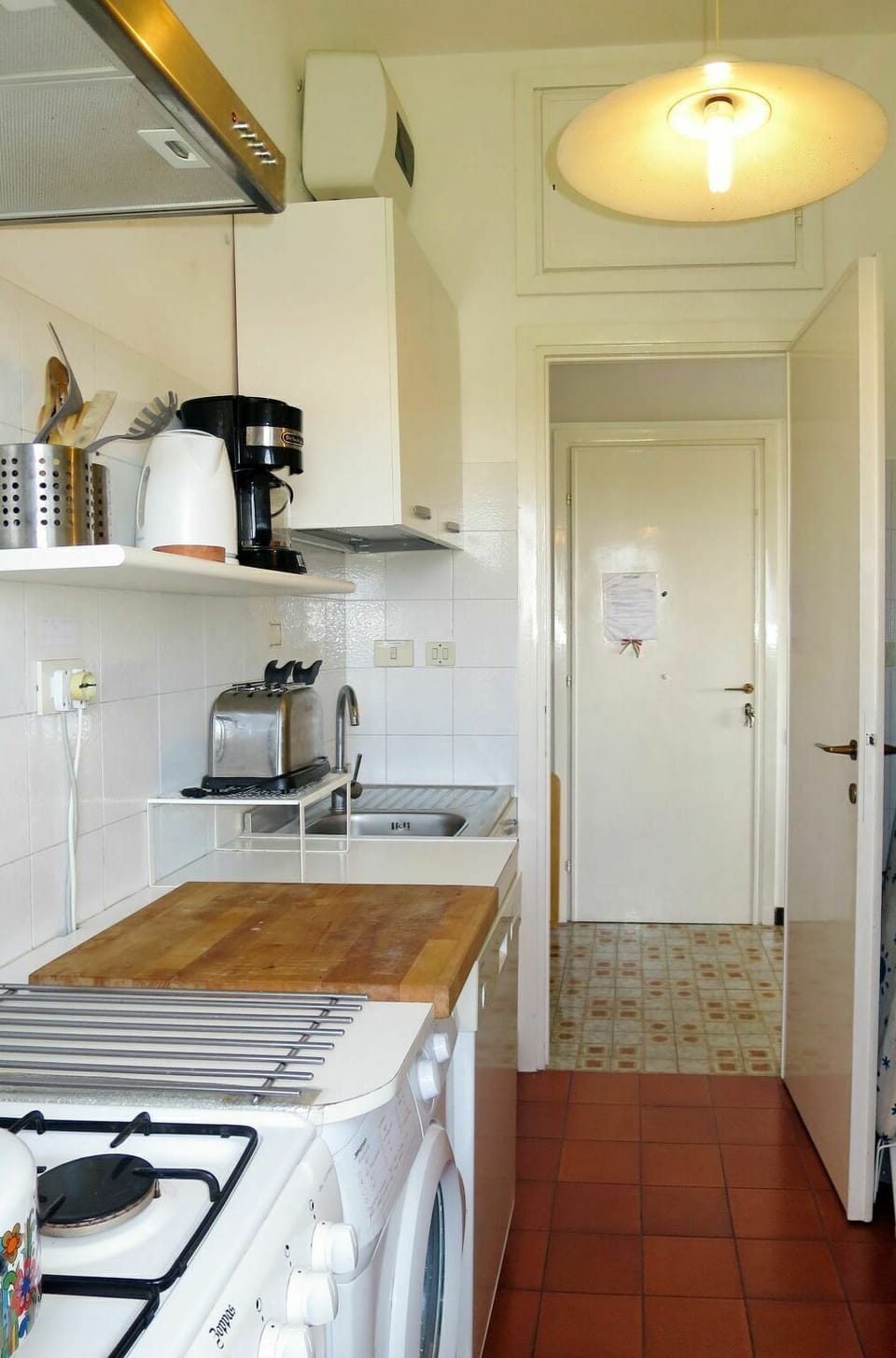 Countertop, Room, Property, Kitchen, Cabinetry, Furniture, Floor, Building, Interior Design, House