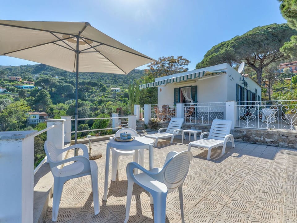 Sky, Furniture, Plant, Chair, Table, Shade, Outdoor Furniture, Outdoor Table, Residential Area, Leisure