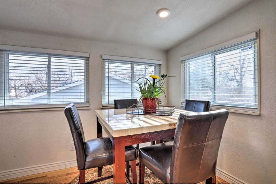 Dining Space | Dishware/Flatware | Upper Level