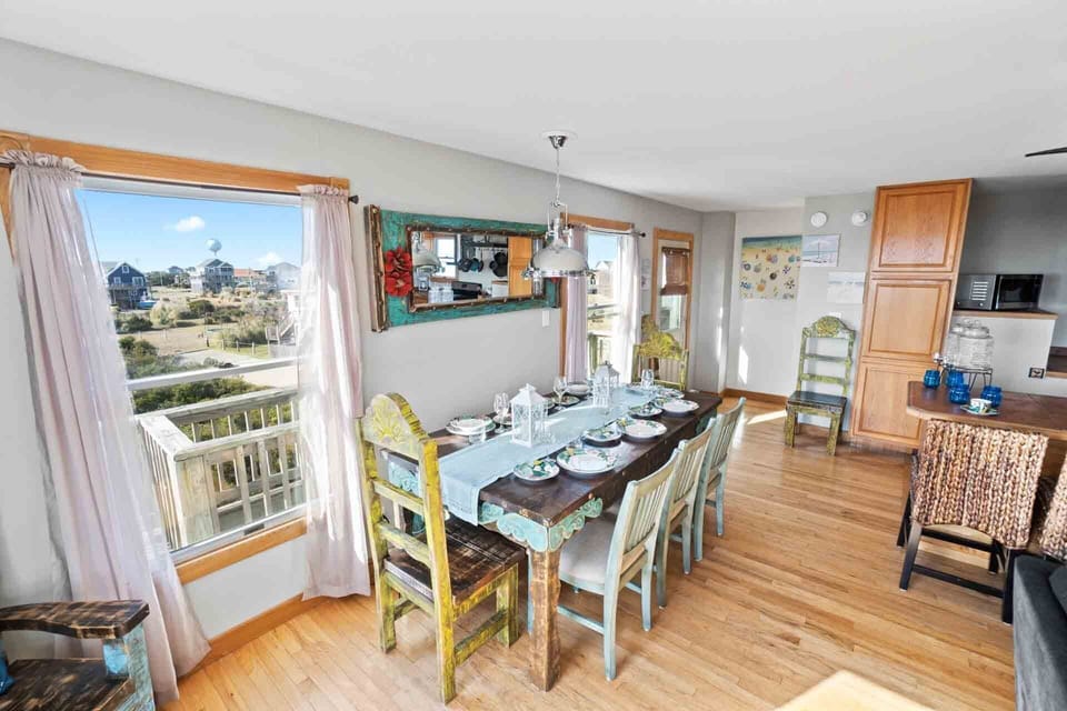 Surf-or-Sound-Realty-921- Oceanview Hatteras-Dining area-2