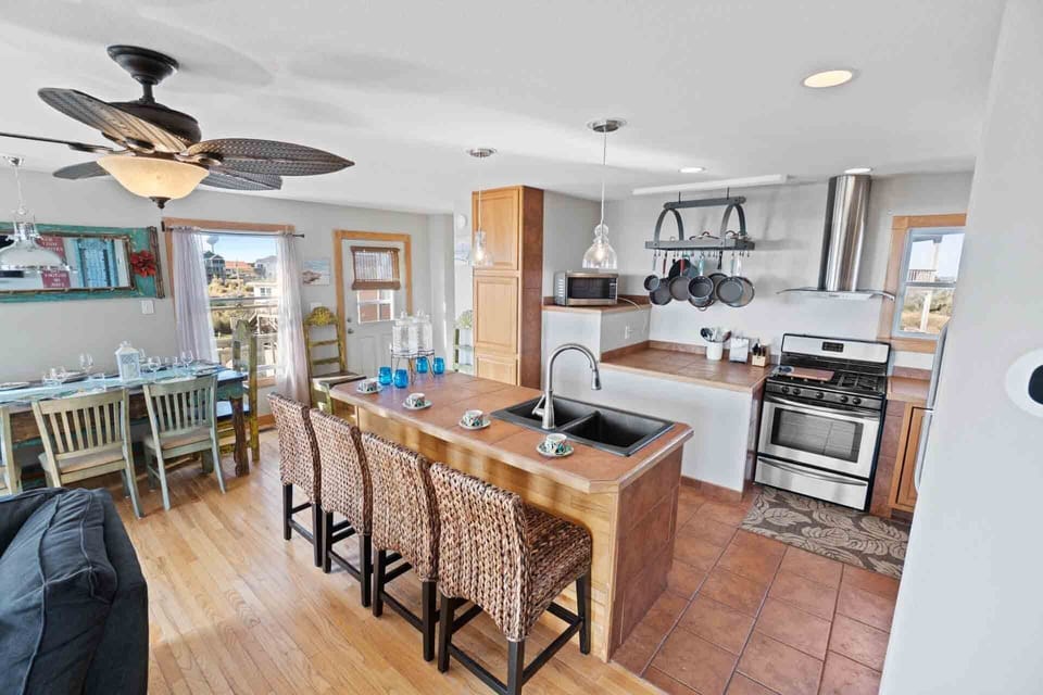 Surf-or-Sound-Realty-921- Oceanview Hatteras-Kitchen-3