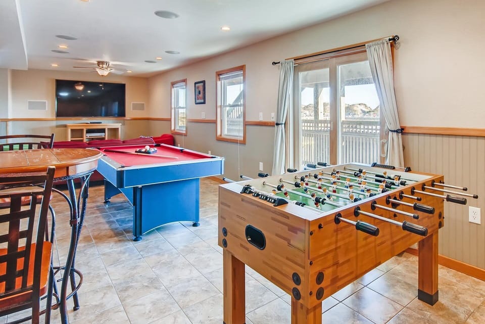 Surf-or-Sound-Realty-Oceanview-Hatteras-921-Great-Room-6