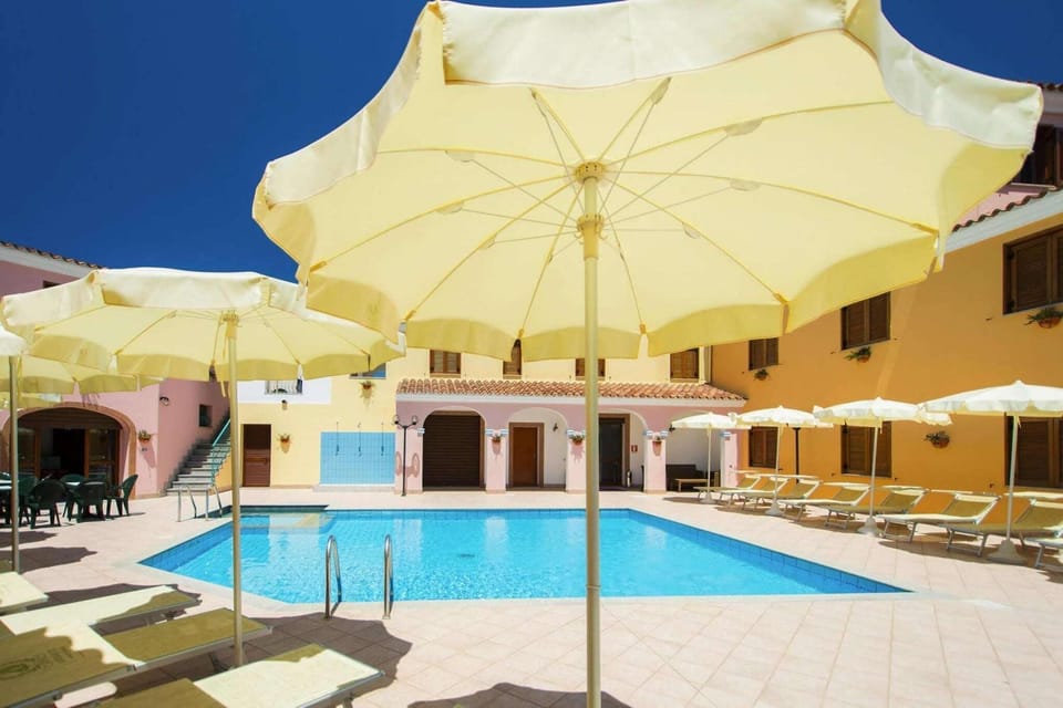 Holiday Home Swimming Pool