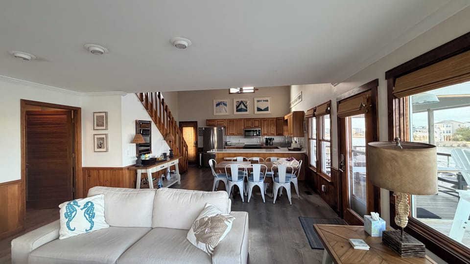 View from living room to dining area and kitchen
