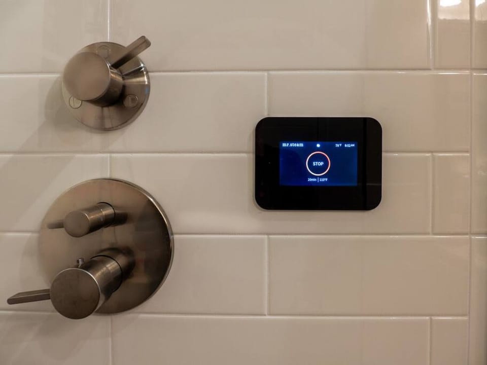 Convenient Steam Unit Control for Personalized Comfort