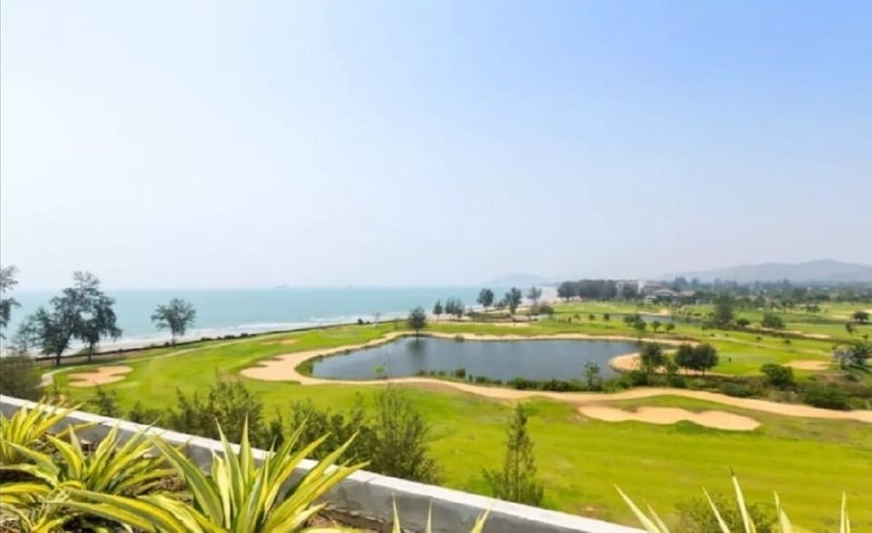 Hua Hin Condo 200m near beach Apartment in Nong Kae