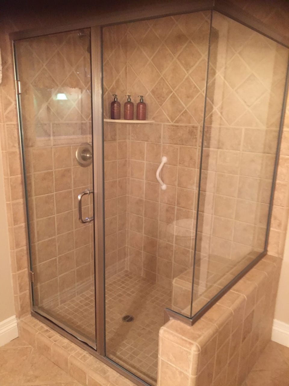 Nice size Shower with bench