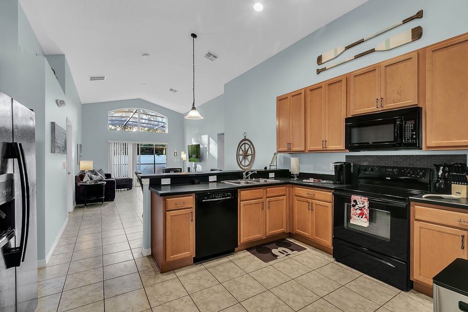 Fully equipped kitchen