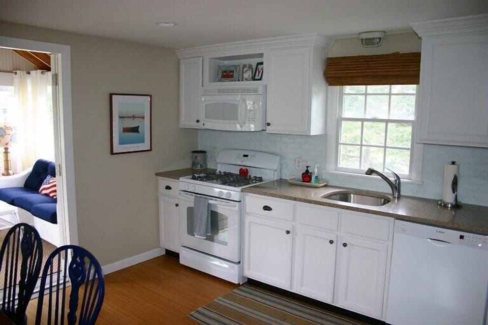 Kitchen and Door to Sunporch