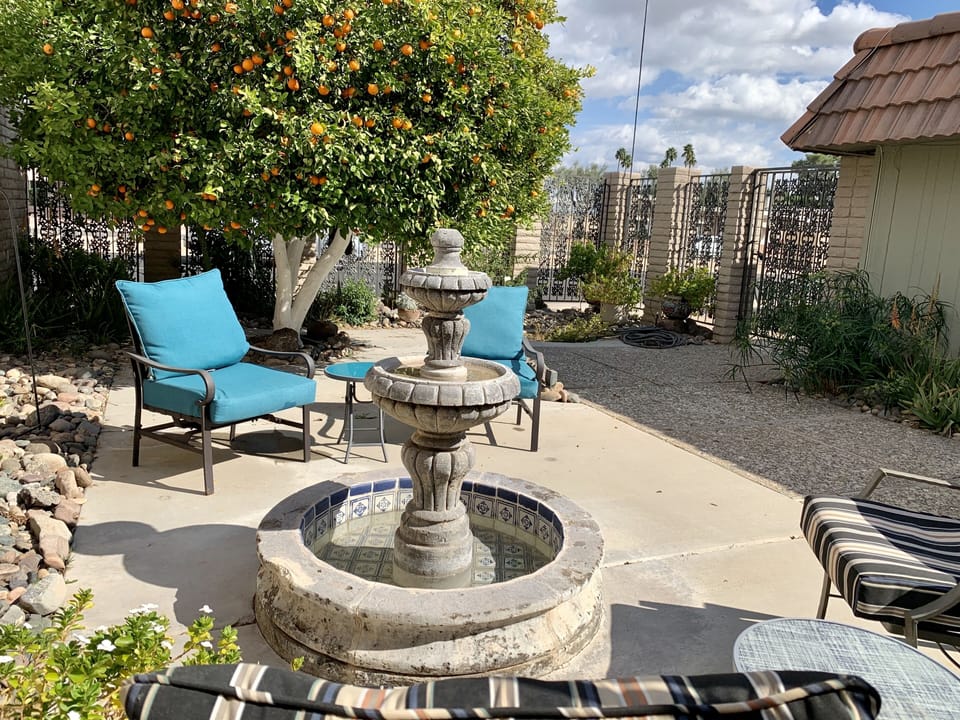 Front courtyard 