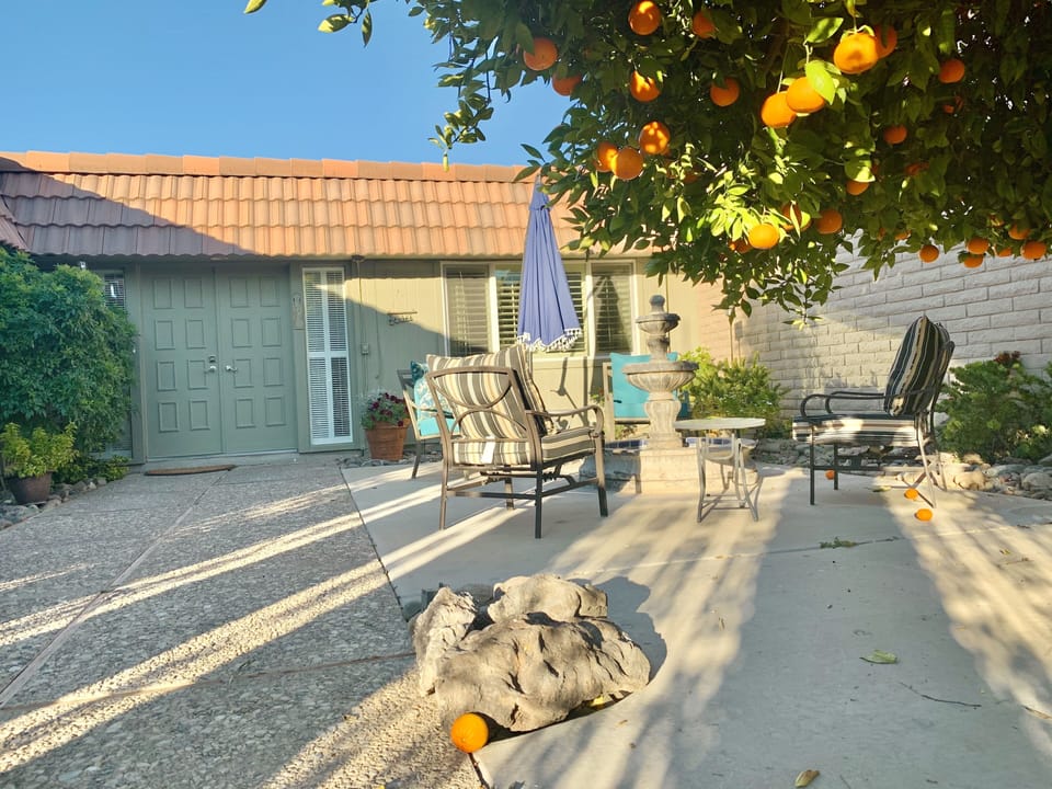 Front courtyard 
