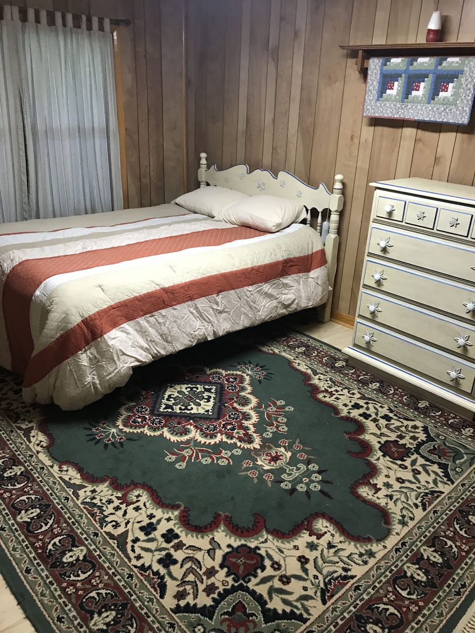 Lower level bed room