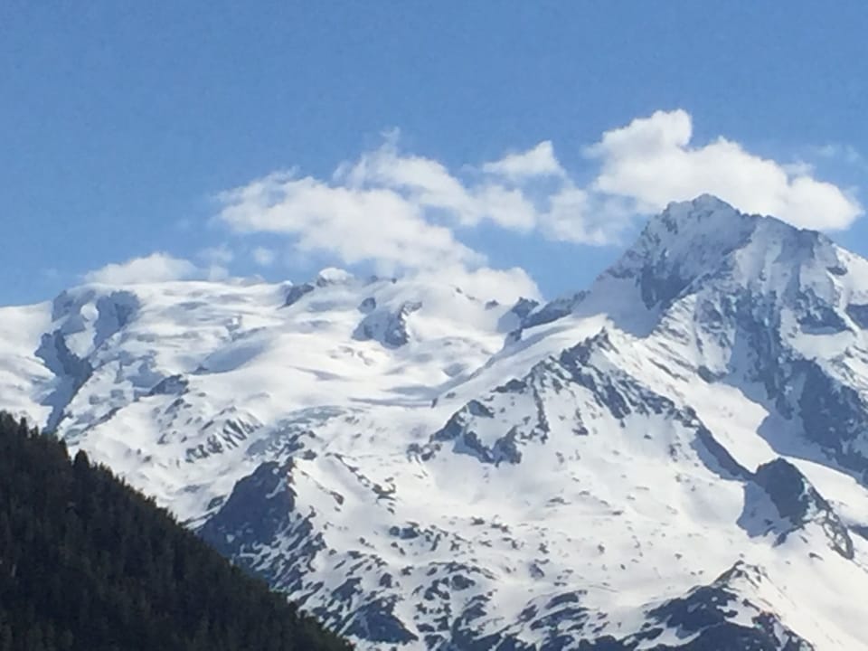 3 star apartment, sleeps 9, in authentic Savoyard chalet Apartment in Sainte-Foy-Tarentaise