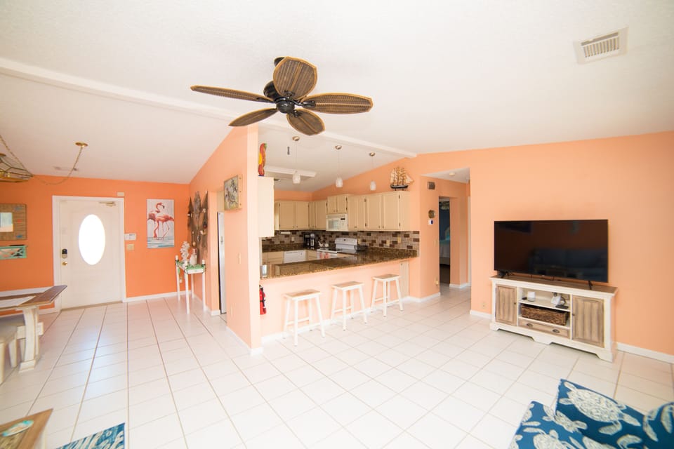 Eat in Kitchen Countertop