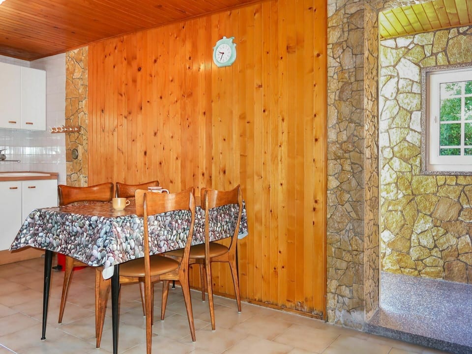 Table, Building, Wood, Window, Flooring, Floor, Chair, Wall, Brick, Wood Stain