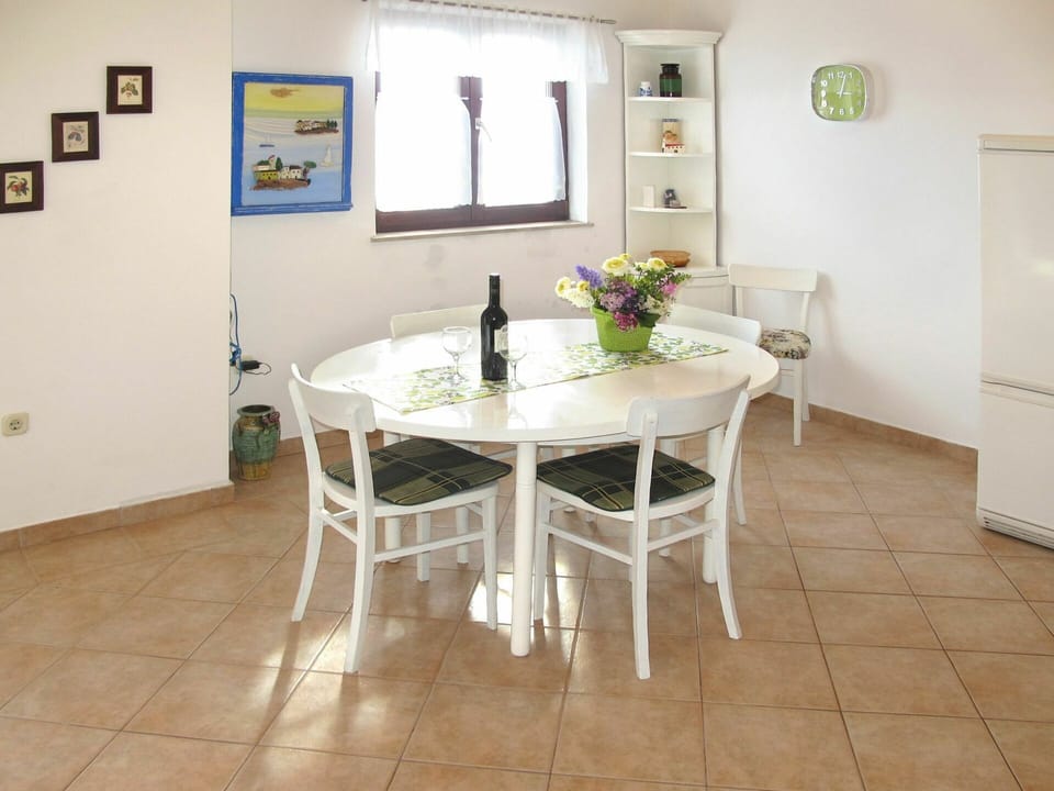 Floor, Room, Property, Furniture, Table, Tile, Dining Room, Interior Design, Flooring, Building