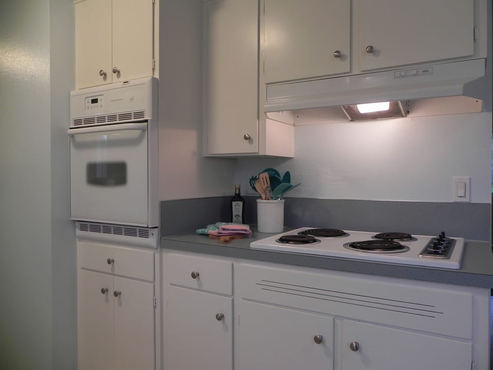 Built-in Oven & Cooktop