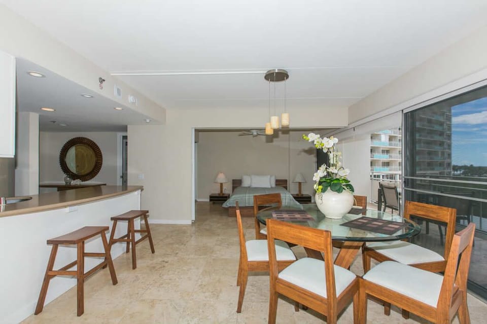Dining Room/Guest Bedroom