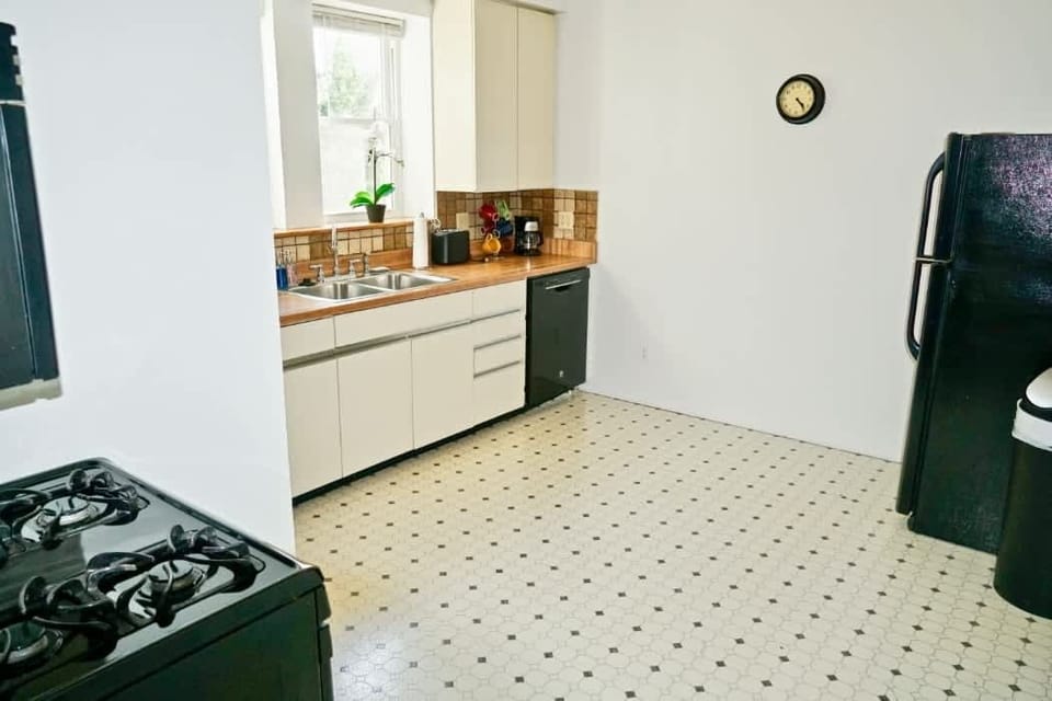 Spacious kitchen area