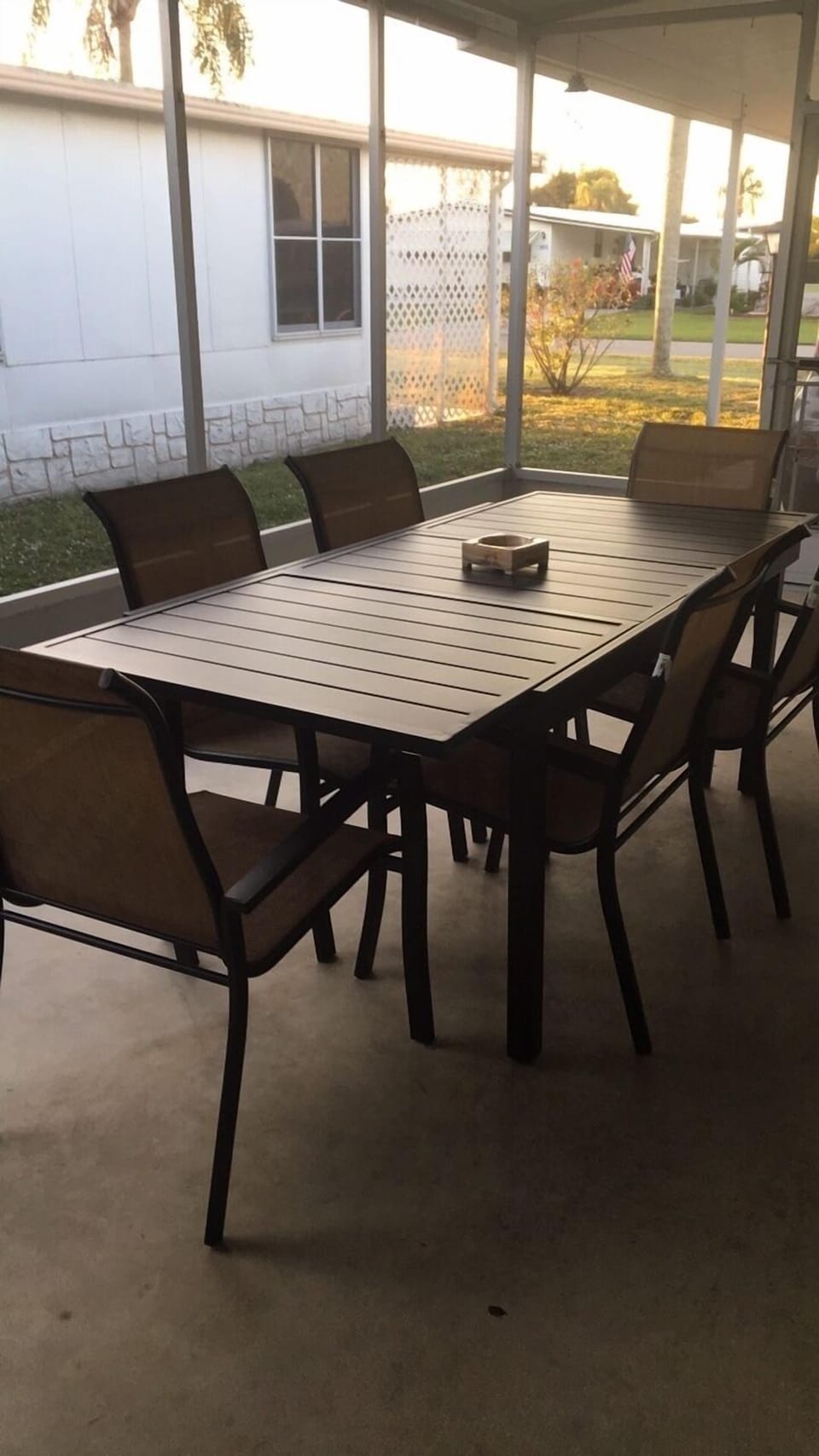 Outdoor dining