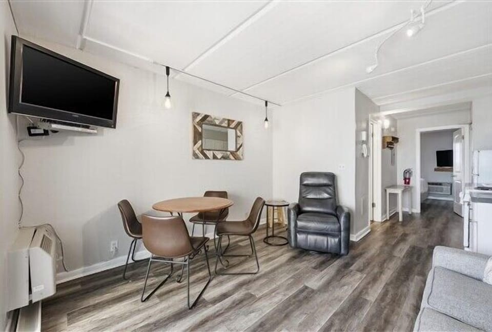 Condo 207