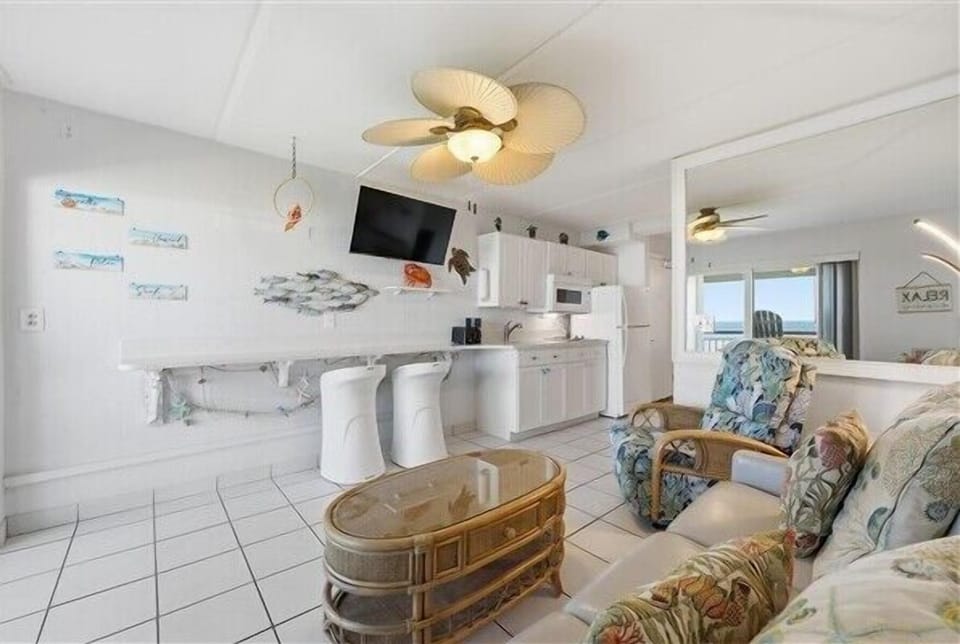 Condo 231
