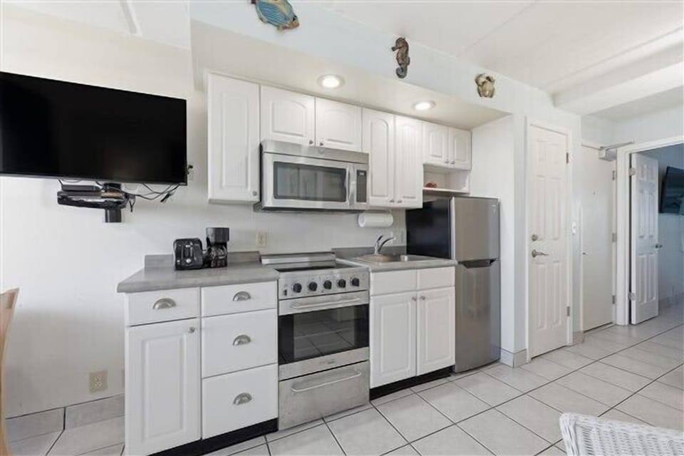 Condo 302