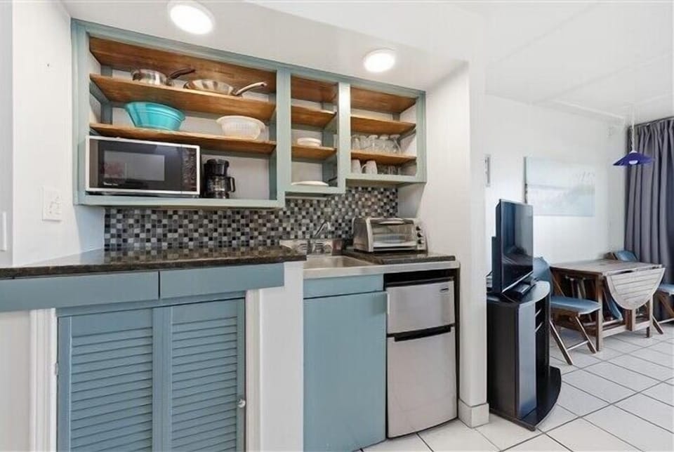 Condo 332