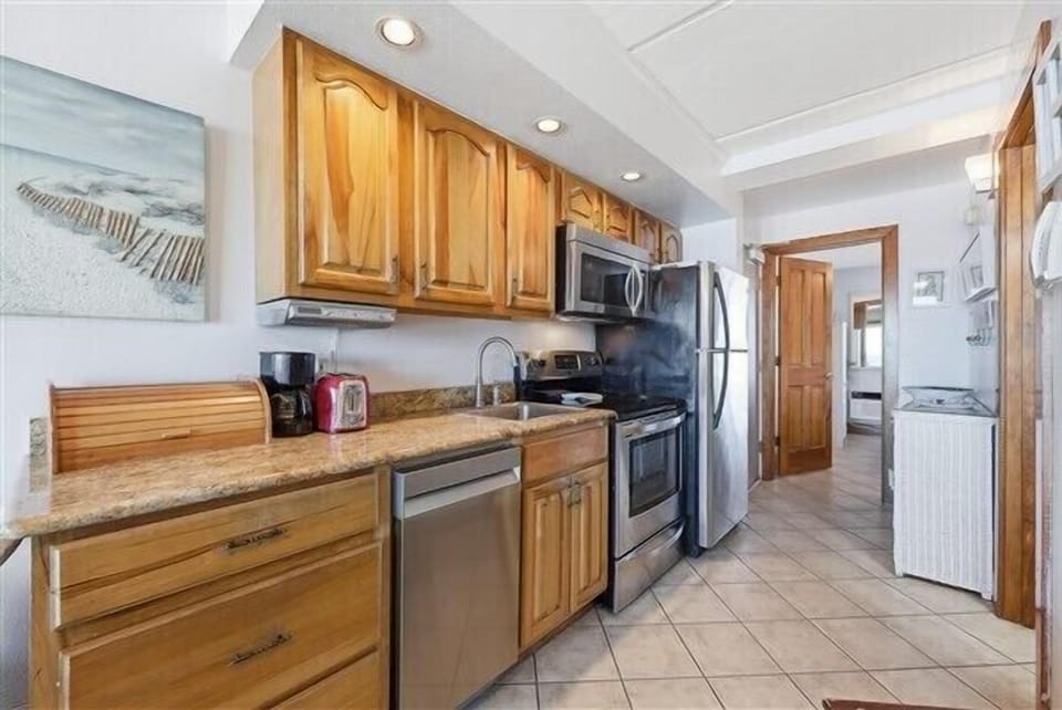 Condo 409