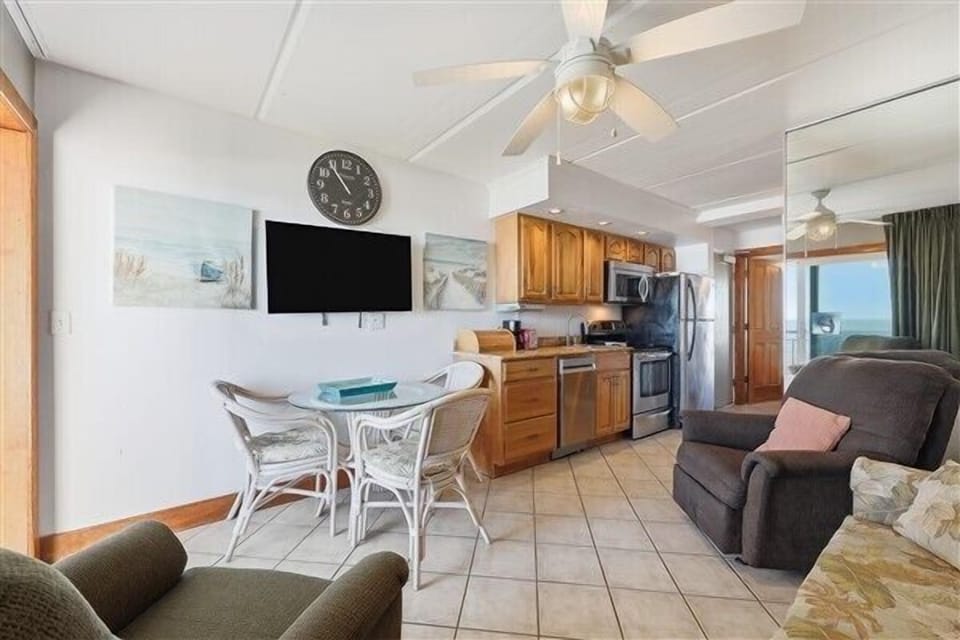 Condo 409