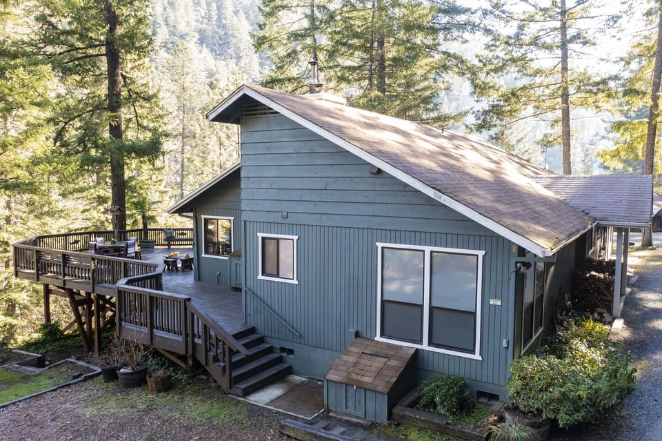 Rogue Retreat