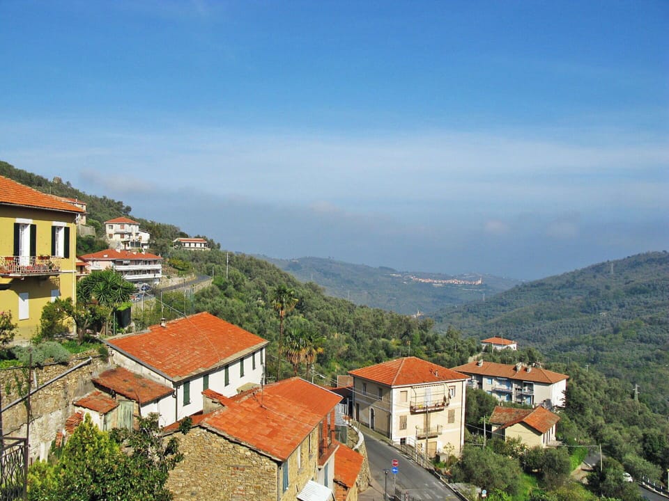 Sky, Cloud, Daytime, Building, Window, Mountain, Plant, Azure, Tree, House