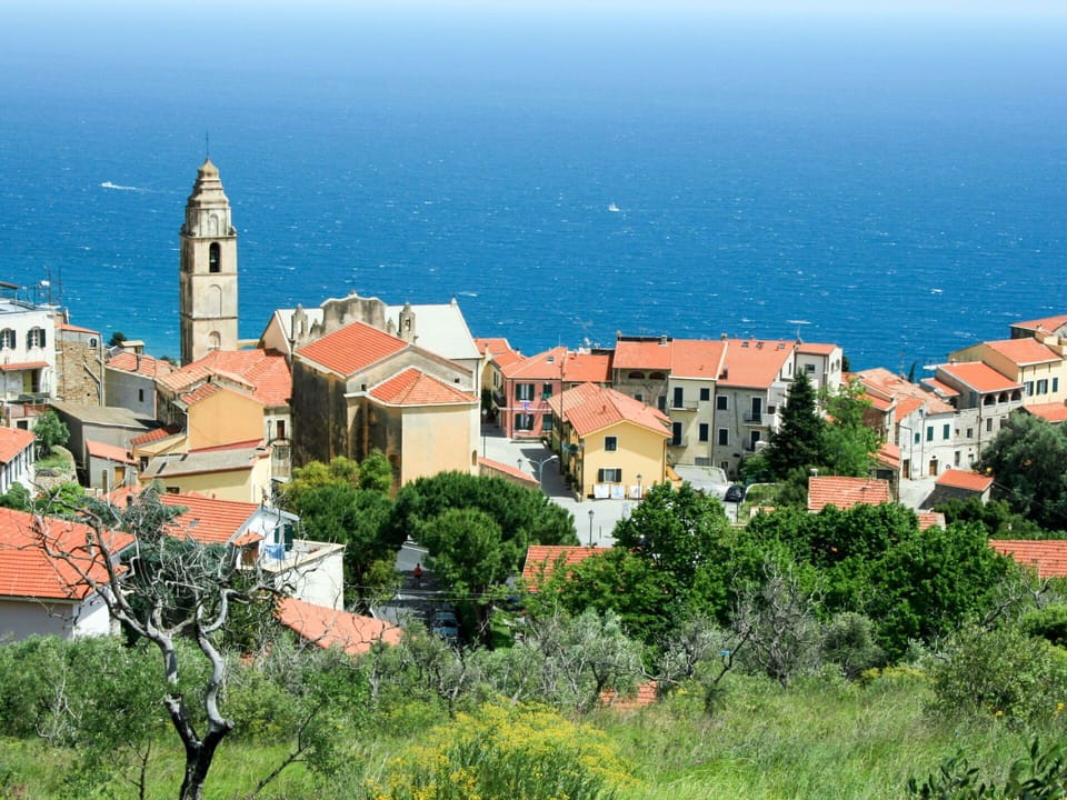 Residential Area, Summer, Neighbourhood, Horizon, House, Coast, Landscape, Sea, Coastal And Oceanic Landforms, Roof