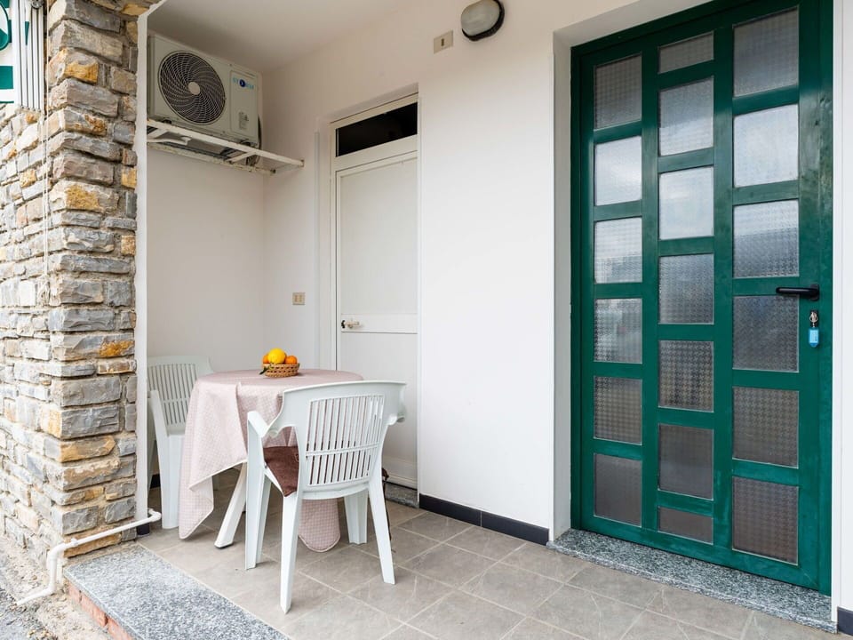Flooring, Floor, Door, Home Door, Wood Stain, Tile, Hardwood, Daylighting, Houseplant