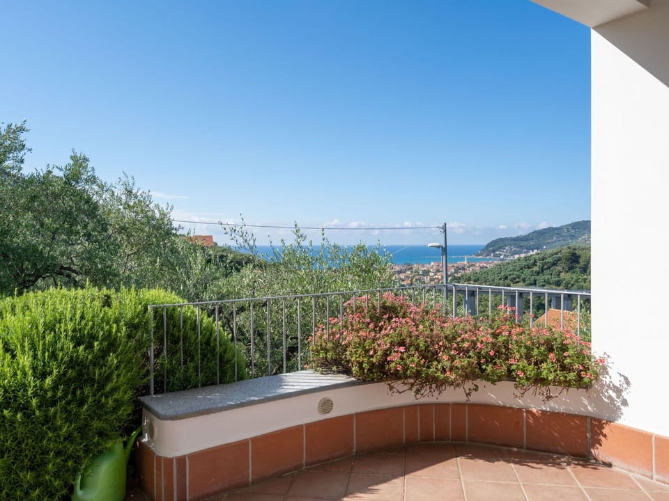 Property, Real Estate, House, Building, Roof, Home, Apartment, Balcony, Grass, Residential Area
