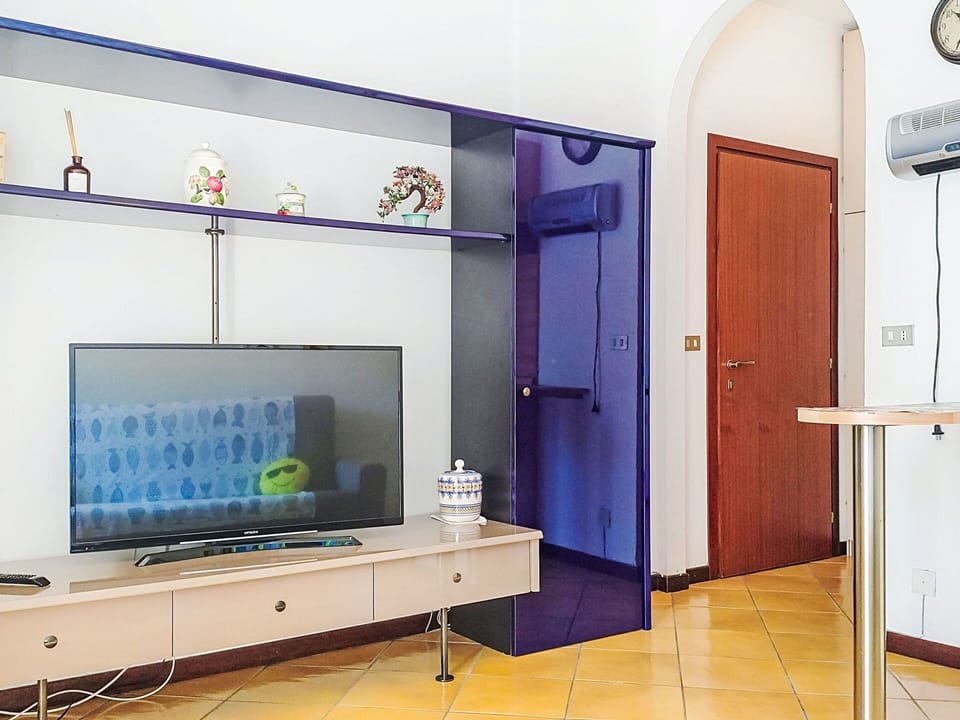 Interior Design, Flooring, Furniture, Floor, Lighting, Room, Electronic Device, Home, Television Set