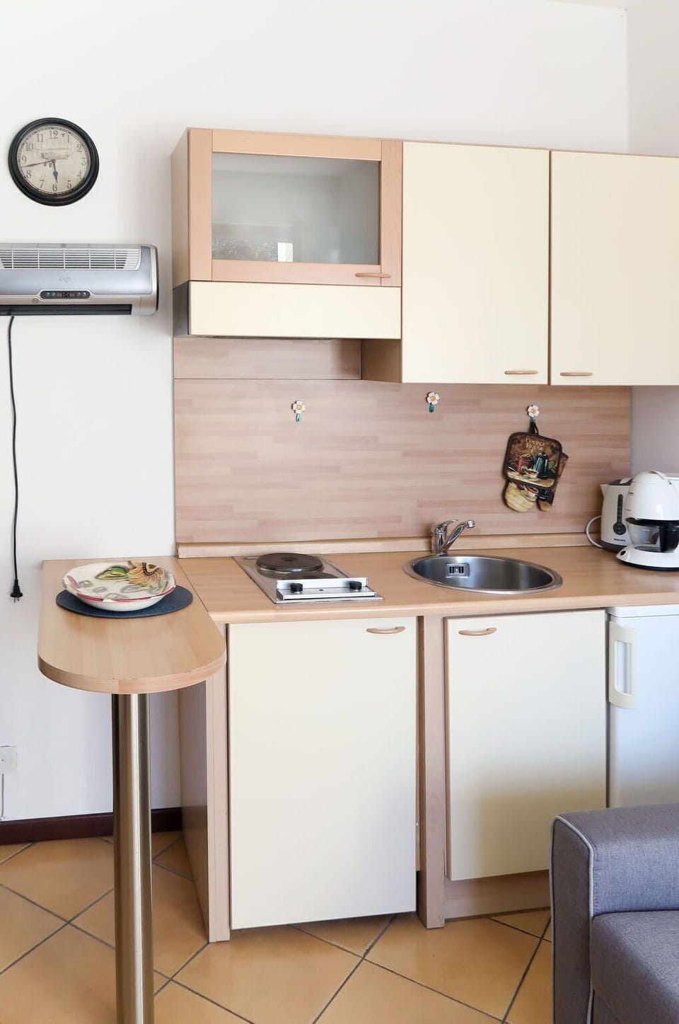 Room, Furniture, Kitchen, Countertop, Cabinetry, Property, Interior Design, Major Appliance, Kitchen Stove, Floor