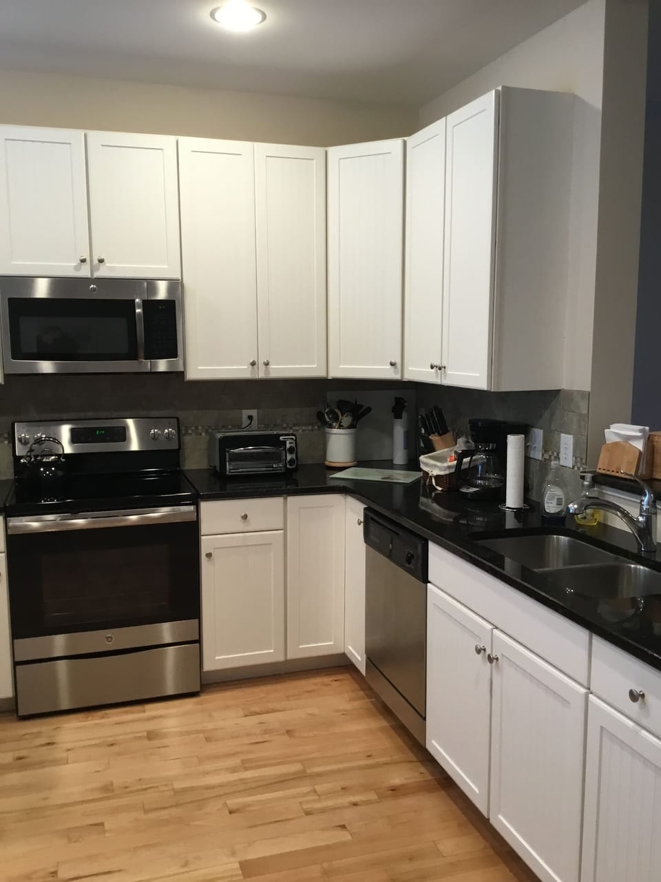 Fully equipped kitchen