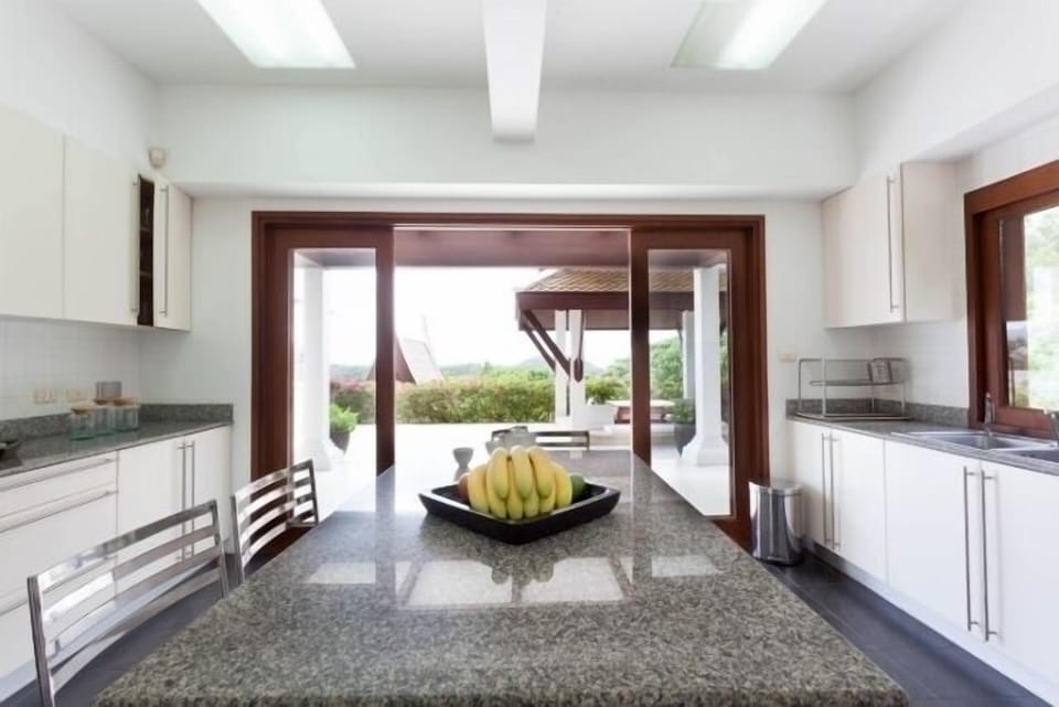 4BR Luxury Pool Villa - Layan Beach