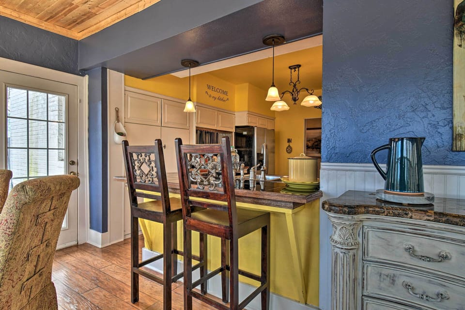 Breakfast Bar